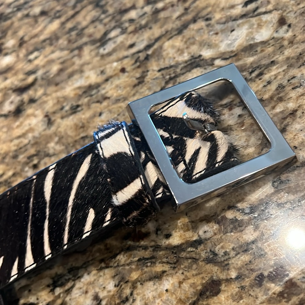 Zebra print size medium small belt